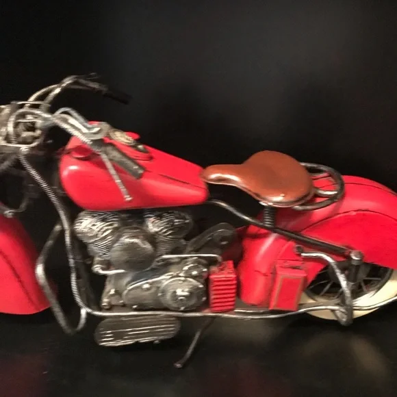 Harley Davidson Motorcycle. Collectable Metal. NEW - Picture 4 of 8